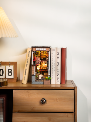 TGB11 Rolife Sakura Wine Alley DIY BooK&Nook