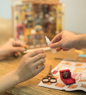 DG102 Sam's Study Rolife Library DIY Miniature Dollhouse